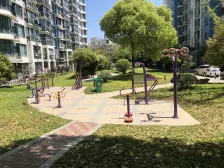 新上精装修两房,花园位置 诚意出售 采光好