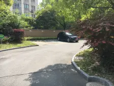 次新小区花园洋房 百万精装带车位 四开间朝南大四房