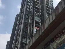 精装修两房+出行购物都很便利+看房提前联系