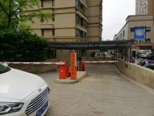 伊小 总校 19 房龄新 采光好