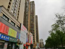 业主诚心出售,户型采光好 ,交通便利,证件齐全,