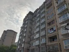 新上三房全明无遮挡,业主诚心出售,看房方便