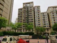 诚心出售,干净整洁,中间楼层,看房子方便