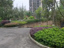 小区环境较好,生活配套完善,房子户型结构佳。