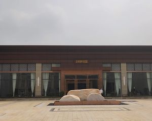 洋房大四房,全新的小区,视野光线很好,房东诚心出售