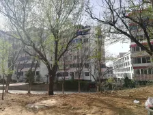 出国移民 急 闻涛山庄顶楼带阁楼,能看海,采光好