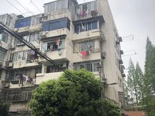 一梯三户,一门关,非底楼房,居家装修