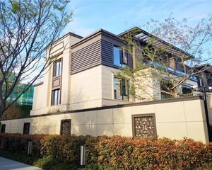 小区环境优美,视野好,前后无遮挡