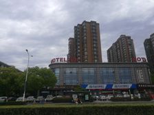 自住精装,视野好,配套好,看房方便