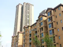 大渡口万达正规3房 户型方正 业主诚心出售 !