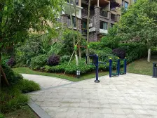 奥园广场精装两房,交通便利,出行方便。