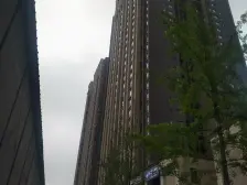 精装拎包入住 楼下即商圈 朝南安静 业主诚心出售
