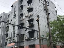 主卧朝南,中式风格,小区中心位置,采光充足