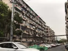 中楼层,采光好,地铁700米,多睡半小时,上班不狂奔