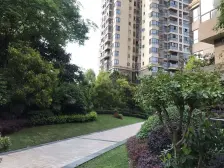 和泓洋房,露台+地下室+花园,业主装修60万,随时看房