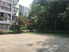 此房住家装修,家电家具齐全,生活交通方便。