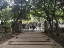 房子位于凤天路升伟新时空二期里面