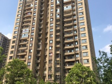 金科品质、清水三房双卫 交通方便