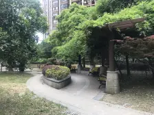 电梯中区纯边套,出国急售,价格可谈,三房少有户型