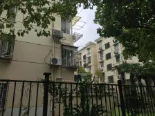 一室一厅的格局,边套全明户型。