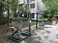 地铁口500米,刚需小两房,高得房率