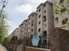 呼玛教师公寓 全明一房 拐角阳台