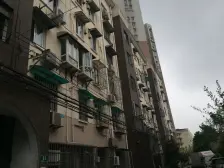 此房满5年V一,边套全明,楼层好,视野好,急售