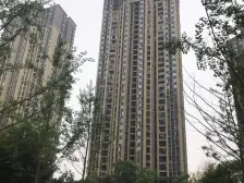 南滨路轻轨旁横厅大三房,住家安静。