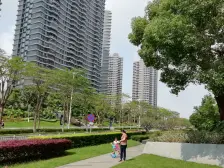 店长推荐:万科水晶城复式房源上下三层带独立游泳池