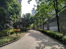 彩云湖畔 大两房 住家安静 业主诚意出售