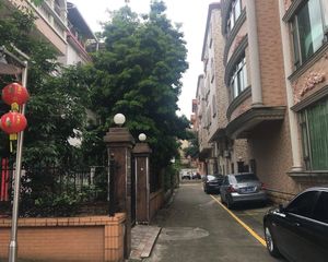 张槎别墅区玉龙园A区上下两层实用五房带48方花园