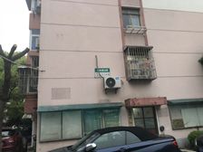 一楼双天井 小区花园位置 一梯两户 看房有钥匙