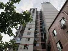 石桥铺 香山园三房133万