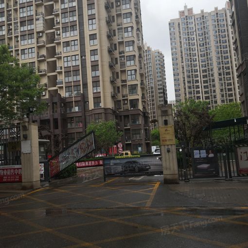 管庄北二里1室1厅1卫东西北朝向4300.00元/月出租
