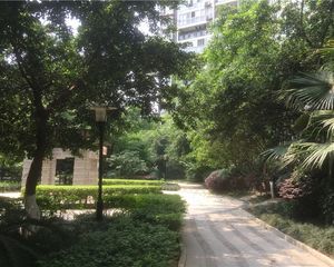 世家东部时空3室2厅南北