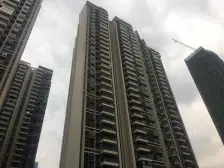 奥园一号 中层大4房,全新百变毛坯 看房方便 欢迎咨询