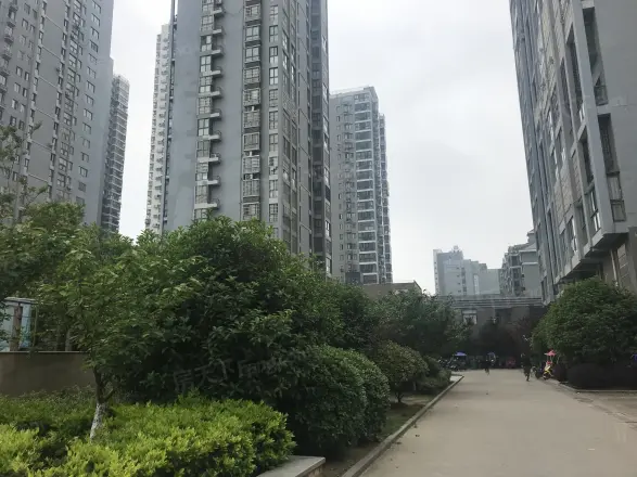 通和易居同辉