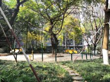 :一号桥精装修小两房出售。位置好,交通方便