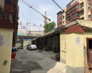 健康西路24号院 2室1厅 南