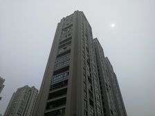 藏珑,交通出行方便,旁边有大东江公园、宝龙广场
