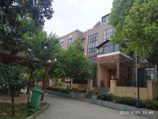 急售!新城区临湖中装三室户型方正通风好采光好!