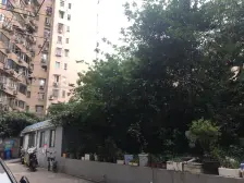 静安区内环内,电梯房,格局方正,配套齐全,交通便利