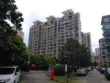 顶楼复式,小区稀..缺,看房随时方便,顾戴路12号线围绕着。