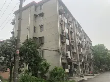 房子满五年的,一梯多户,一楼的房子,中间位置,近地铁