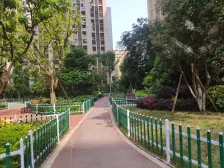 盘龙商圈精装3房,带车位,拎包入住