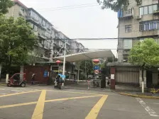 满五唯y,低楼层,全明户型,双南两房,有露台。