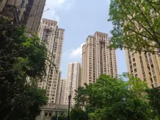 业主急售!盘龙金茂悦 精装三房双卫出售 楼层好 看房方便