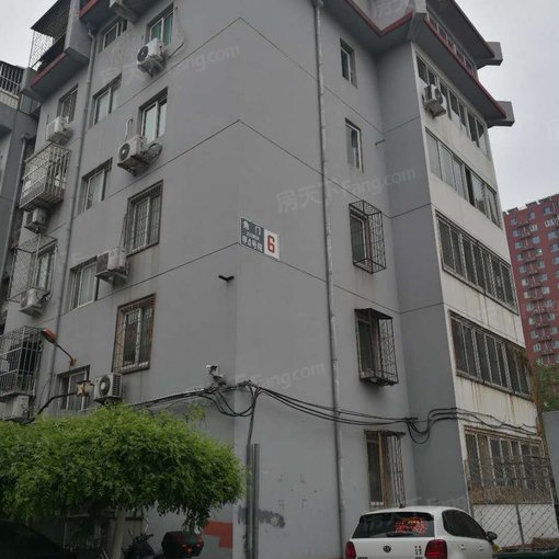 角门甲4号院2室2厅2卫南北朝向6900.00元/月出租