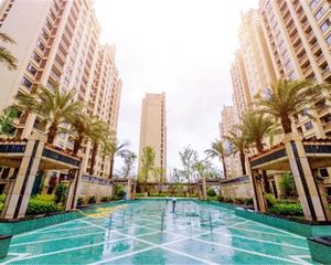 带花园带车位两室两厅户型好毛坯房