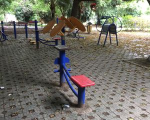 秀水园 1室1厅 东南